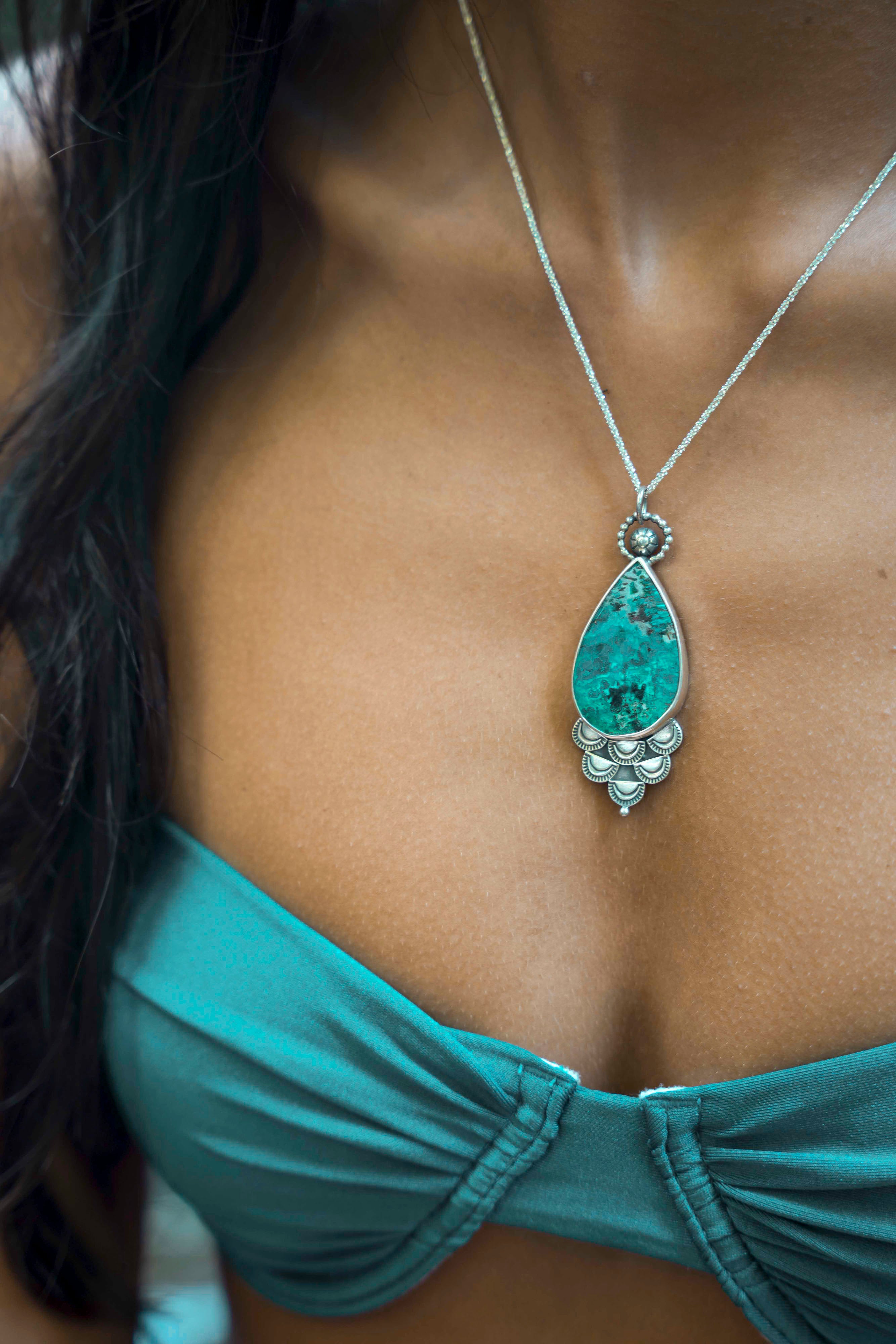 MERMAID JEWEL NECKPIECE: Australian Chrysocolla